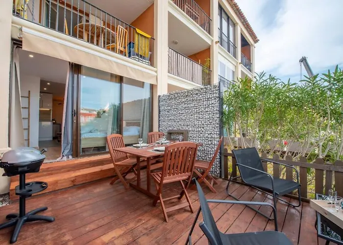Phare Cocon Clim Vue Calme Terrasse كوغولين